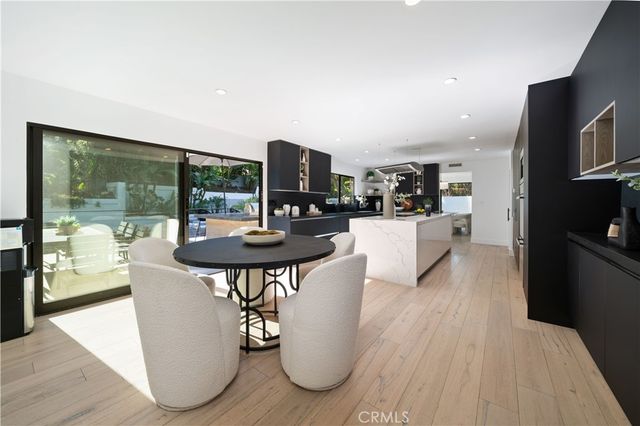 5265 Del Moreno Drive, Woodland Hills, CA 91364