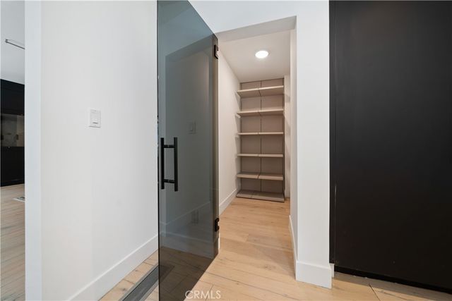 5265 Del Moreno Drive, Woodland Hills, CA 91364