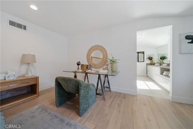 5265 Del Moreno Drive, Woodland Hills, CA 91364