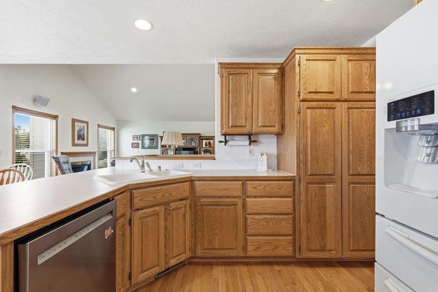 11004 N ACOMA ST St, Spokane, WA 99208