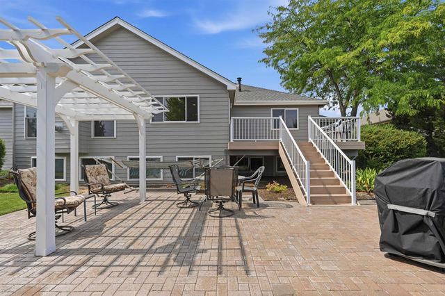11004 N ACOMA ST St, Spokane, WA 99208