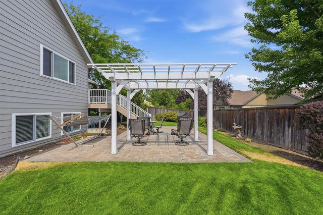 11004 N ACOMA ST St, Spokane, WA 99208