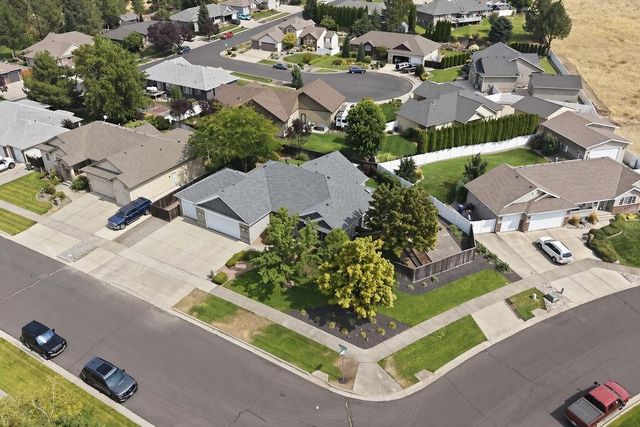 11004 N ACOMA ST St, Spokane, WA 99208