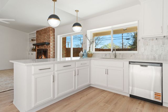 1512 Springbrook Street, Mesquite, TX 75149