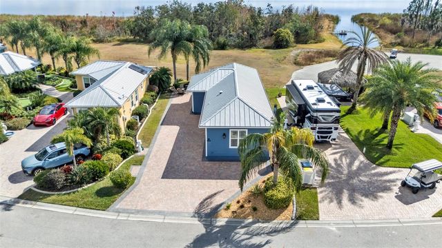 3272 FISH HAWK DRIVE, Polk City, FL 33868