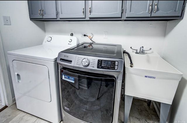 11045 S Theresa Circle 2B, Palos Hills, IL 60465