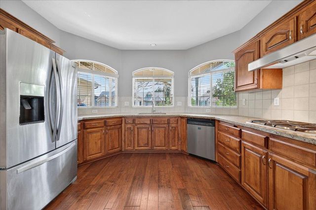 647 Moody Avenue, Clovis, CA 93619