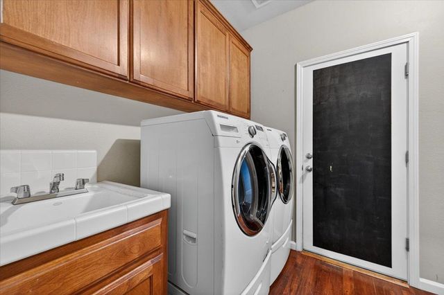 647 Moody Avenue, Clovis, CA 93619