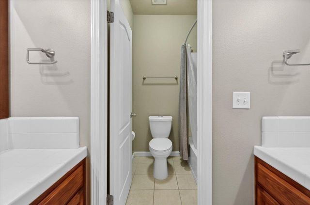 647 Moody Avenue, Clovis, CA 93619