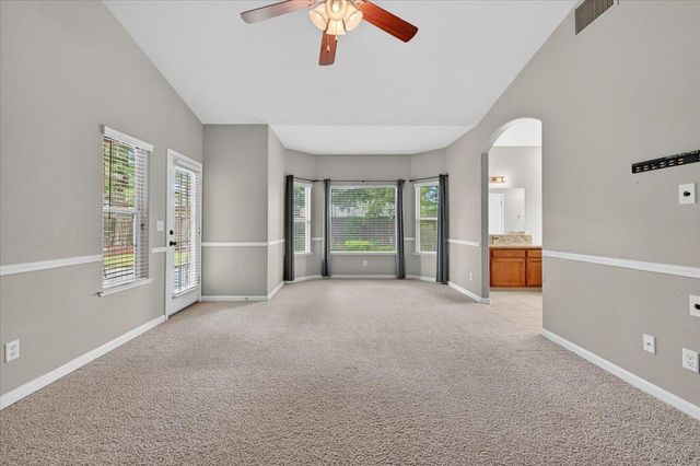 647 Moody Avenue, Clovis, CA 93619