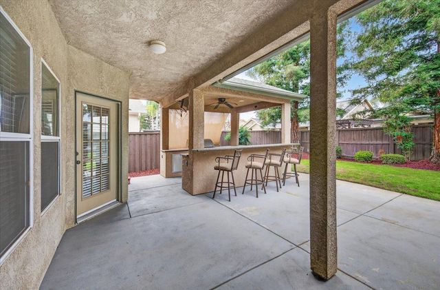 647 Moody Avenue, Clovis, CA 93619