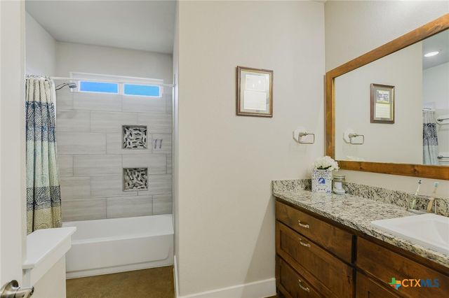 520 Murphy Drive, Bertram, TX 78605