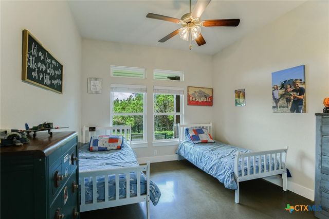 520 Murphy Drive, Bertram, TX 78605