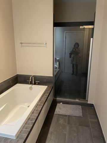 700 12th Ave S Unit 903, Nashville, TN 37203