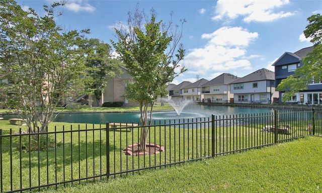 2103 Pueblito Drive, Houston, TX 77077