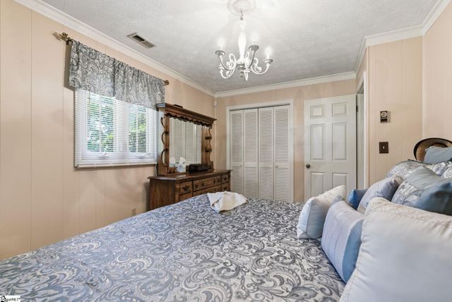 136 Bagwell Street, Easley, SC 29640