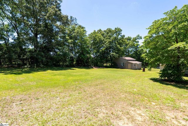 136 Bagwell Street, Easley, SC 29640