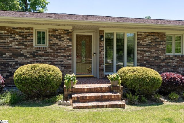 136 Bagwell Street, Easley, SC 29640
