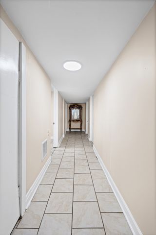 3132 N Luna Avenue, Chicago, IL 60641