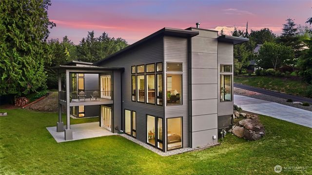 24068 Nookachamp Hills Drive, Mount Vernon, WA 98274