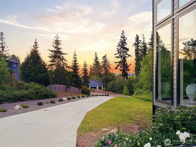 24068 Nookachamp Hills Drive, Mount Vernon, WA 98274