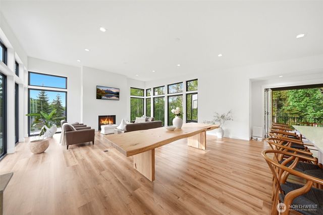 24068 Nookachamp Hills Drive, Mount Vernon, WA 98274