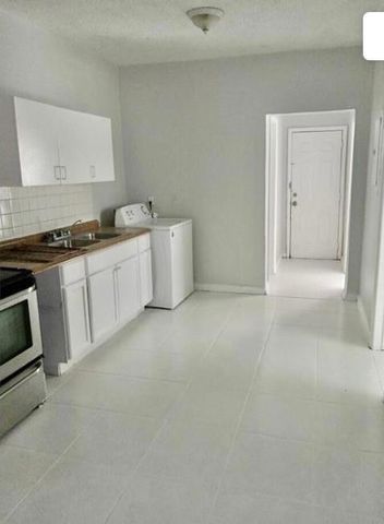 439-441 NW 18th Avenue, Fort Lauderdale, FL 33311