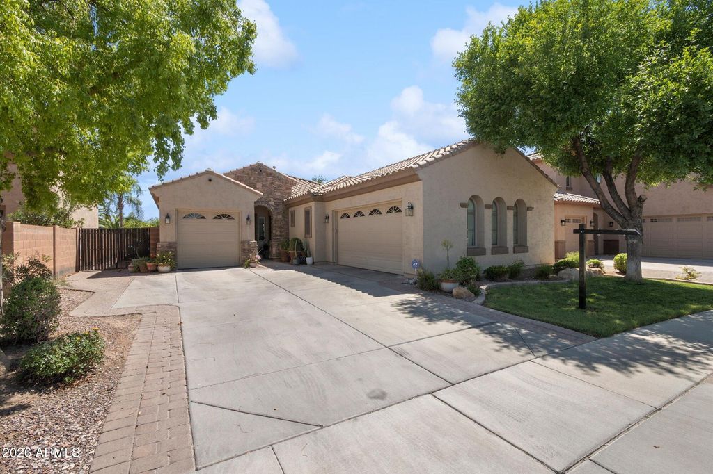 3105 E CLAXTON Court, Gilbert, AZ 85297 — exterior