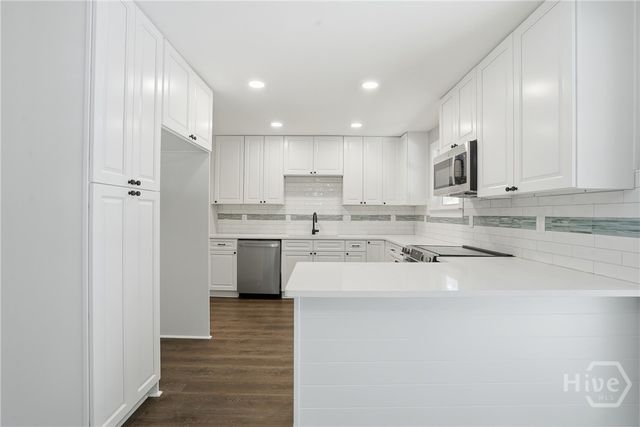 21 Sheridan Circle, Savannah, GA 31406