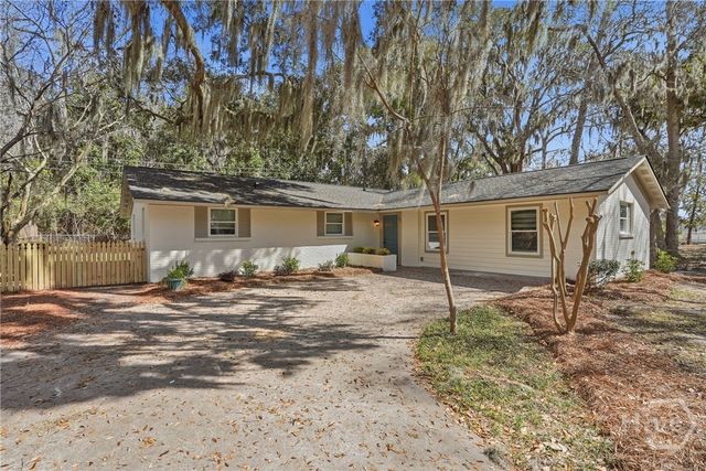 21 Sheridan Circle, Savannah, GA 31406