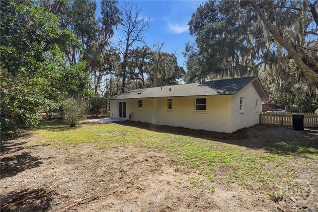 21 Sheridan Circle, Savannah, GA 31406