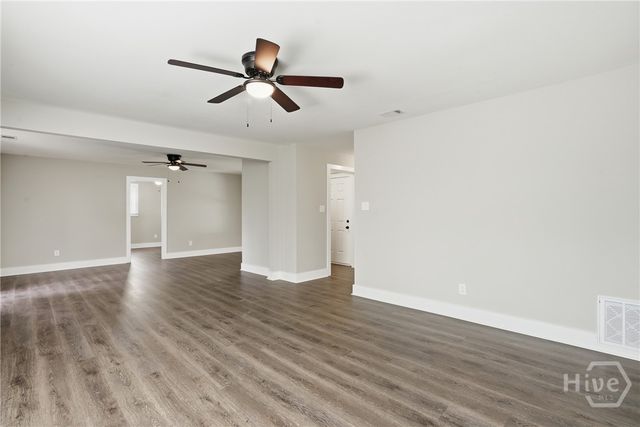 21 Sheridan Circle, Savannah, GA 31406