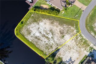 2701 NW 41st AVE, Cape Coral, FL 33993