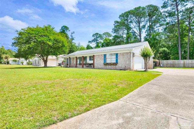 5034 Shoshone Dr, Pensacola, FL 32507