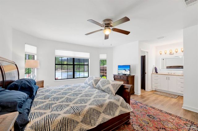 5034 Shoshone Dr, Pensacola, FL 32507