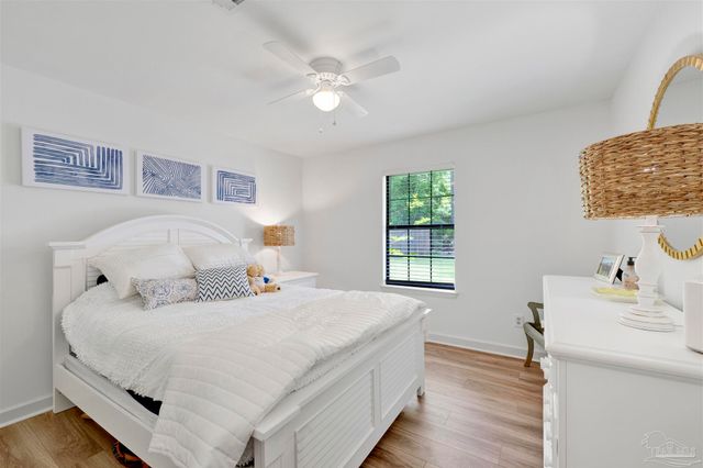 5034 Shoshone Dr, Pensacola, FL 32507