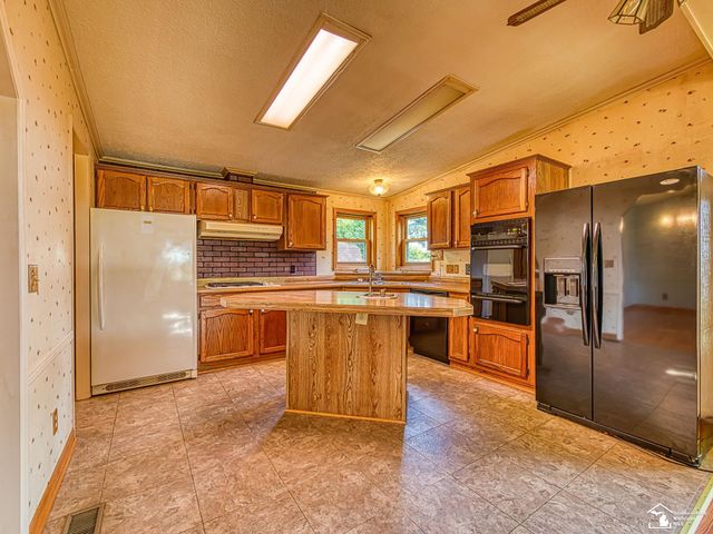 1189 Sunset Boulevard, Monroe, MI 48162