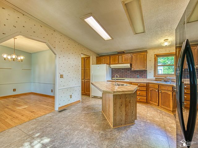 1189 Sunset Boulevard, Monroe, MI 48162