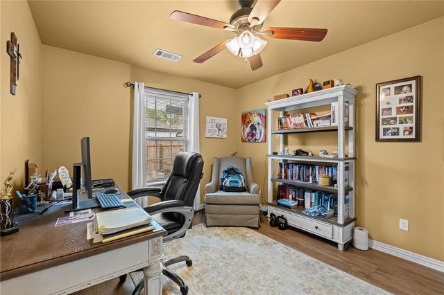 710 Bonnie Scotland Drive, Prairie Grove, AR 72753