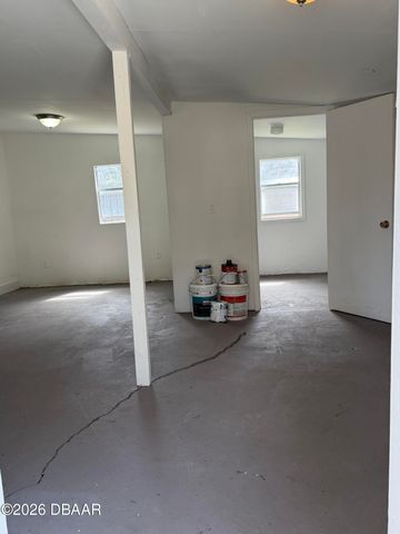 1040 B Street, New Smyrna Beach, FL 32168