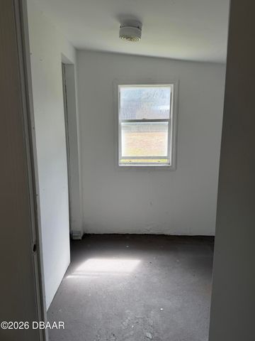 1040 B Street, New Smyrna Beach, FL 32168