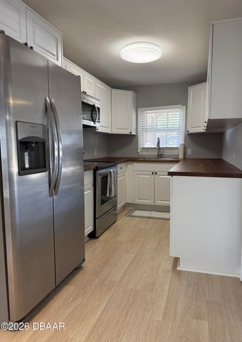 1040 B Street, New Smyrna Beach, FL 32168