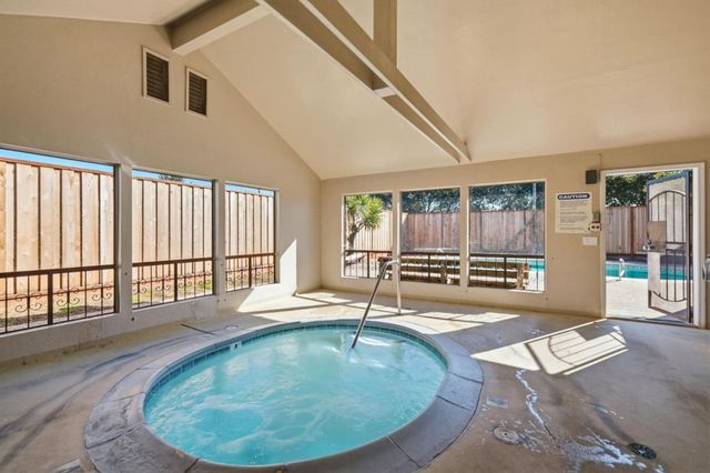 280 Crestview Drive, Watsonville, CA 95076