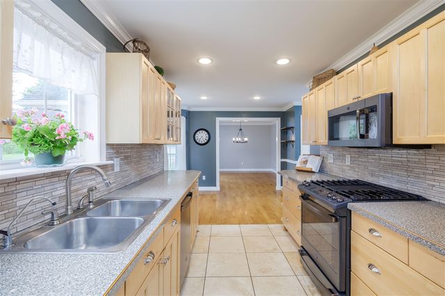 1469 Roods Lake Road, Lapeer, MI 48446