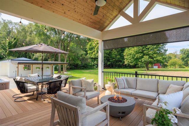 1469 Roods Lake Road, Lapeer, MI 48446