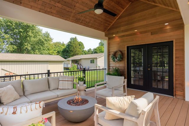 1469 Roods Lake Road, Lapeer, MI 48446