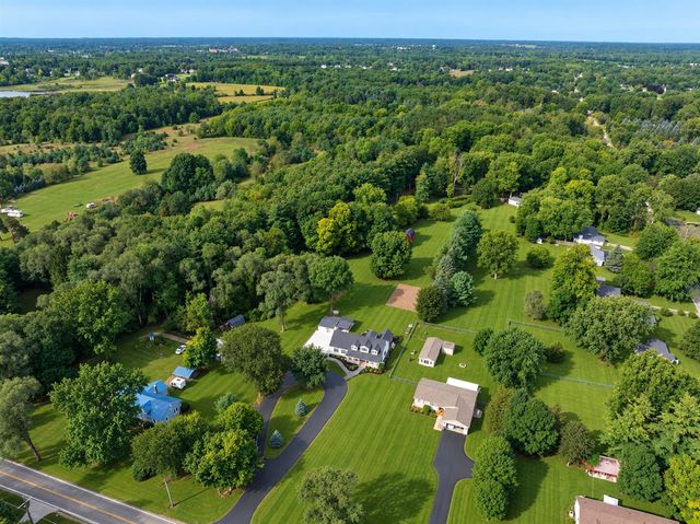 1469 Roods Lake Road, Lapeer, MI 48446