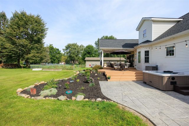 1469 Roods Lake Road, Lapeer, MI 48446