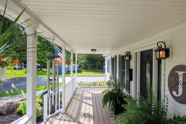 1469 Roods Lake Road, Lapeer, MI 48446