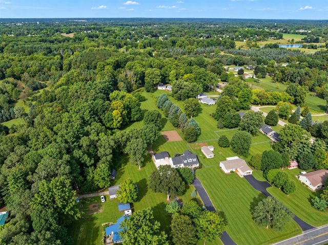 1469 Roods Lake Road, Lapeer, MI 48446